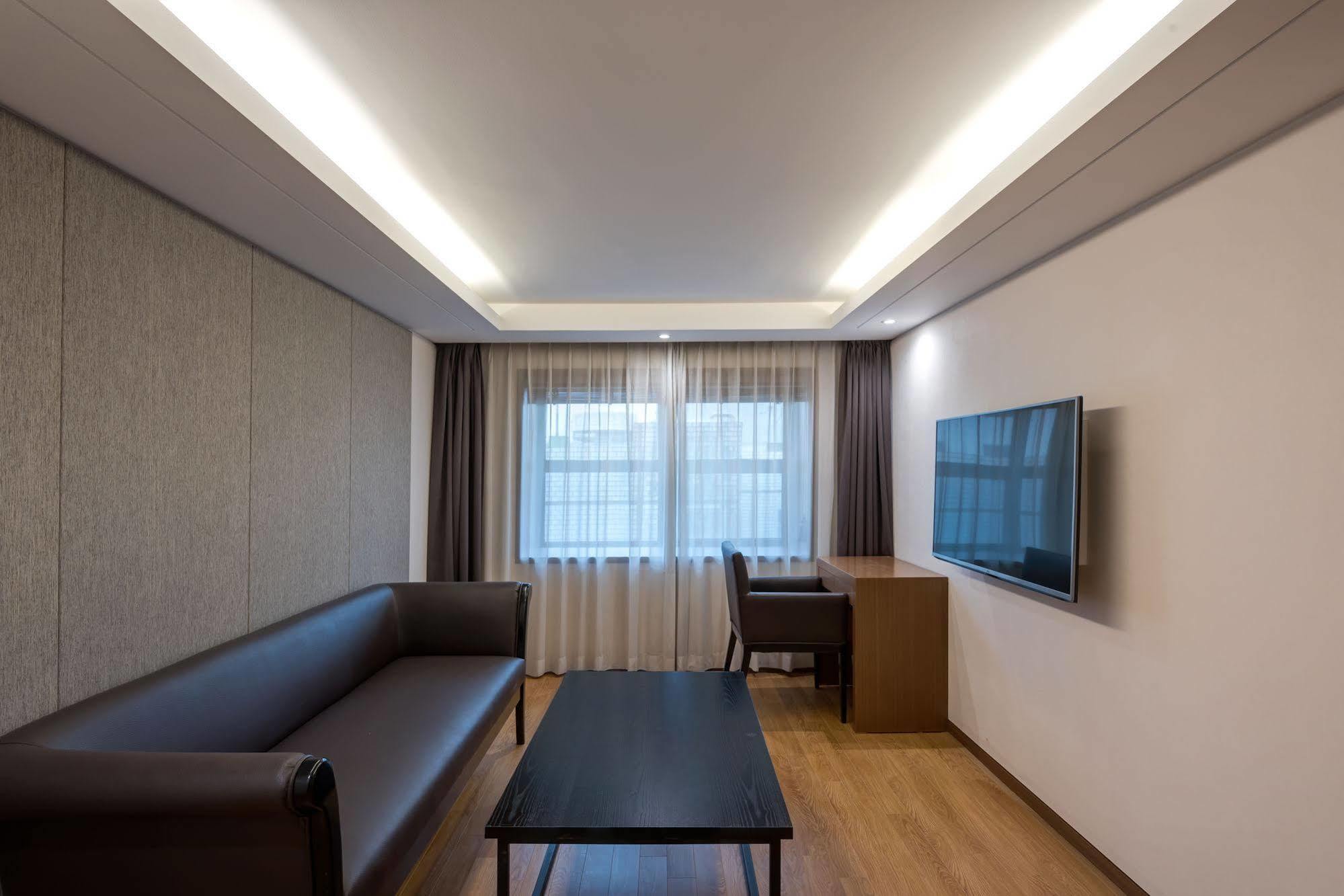 Hotel The Designers Yeouido Seoul Exterior photo
